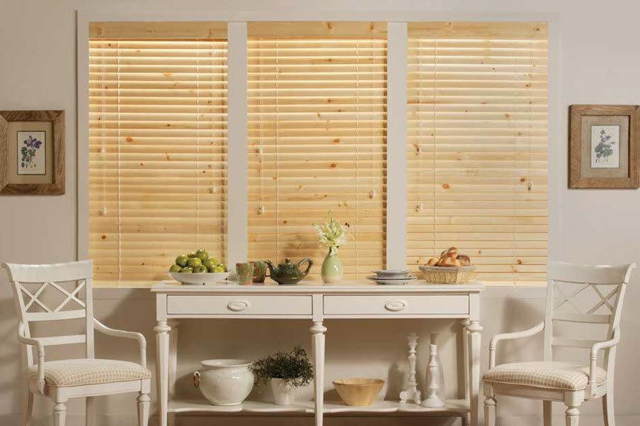 MODERN HORIZONTAL BLINDS